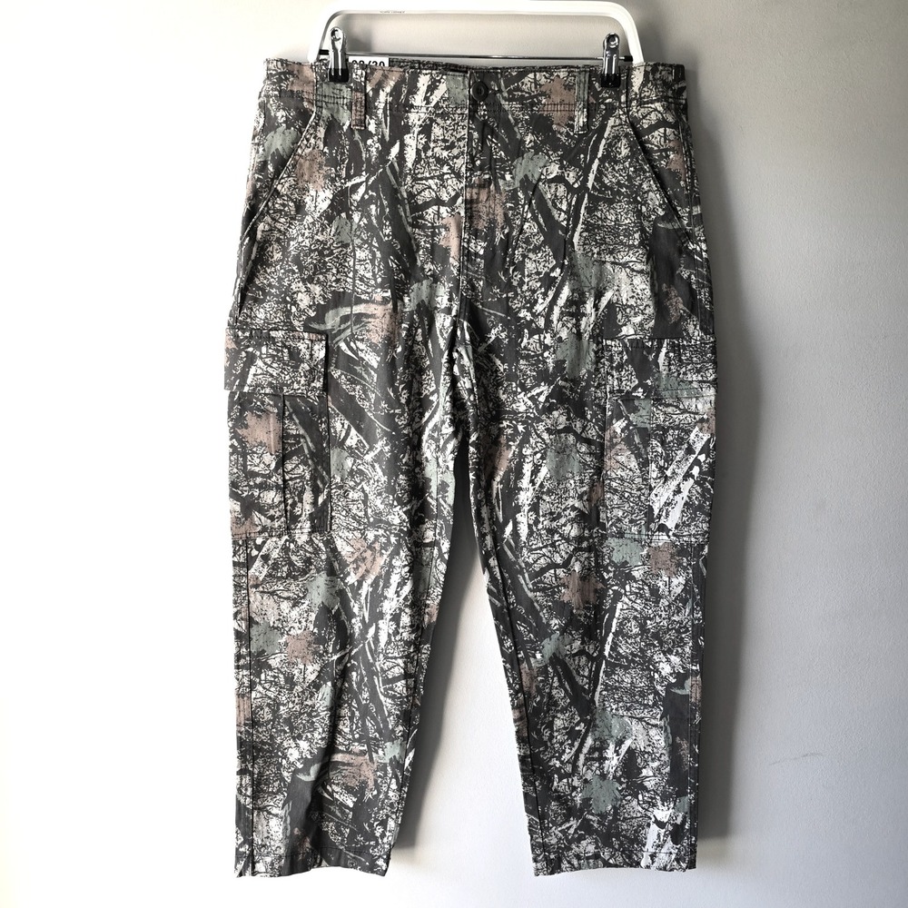 NEW IRON CO. Hunting Camo Stretch‎ Fabric Cargo Cropped Pants Mens 38/30